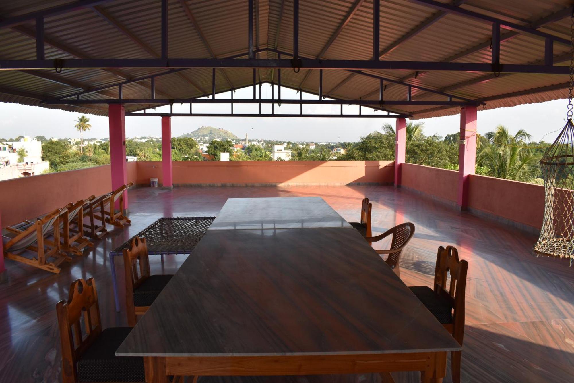 Rainbow Guest House Tiruvannāmalai Εξωτερικό φωτογραφία