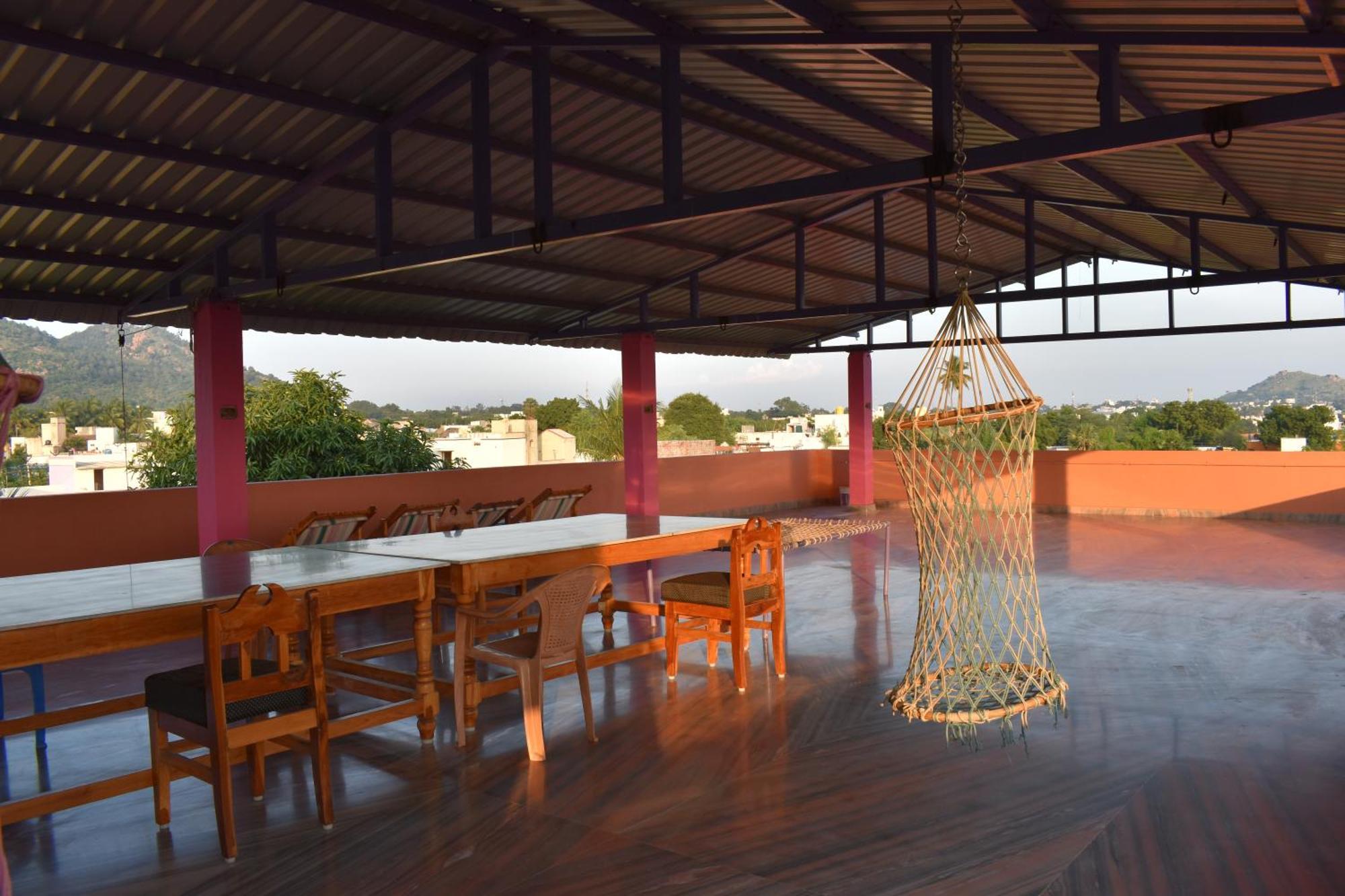 Rainbow Guest House Tiruvannāmalai Εξωτερικό φωτογραφία